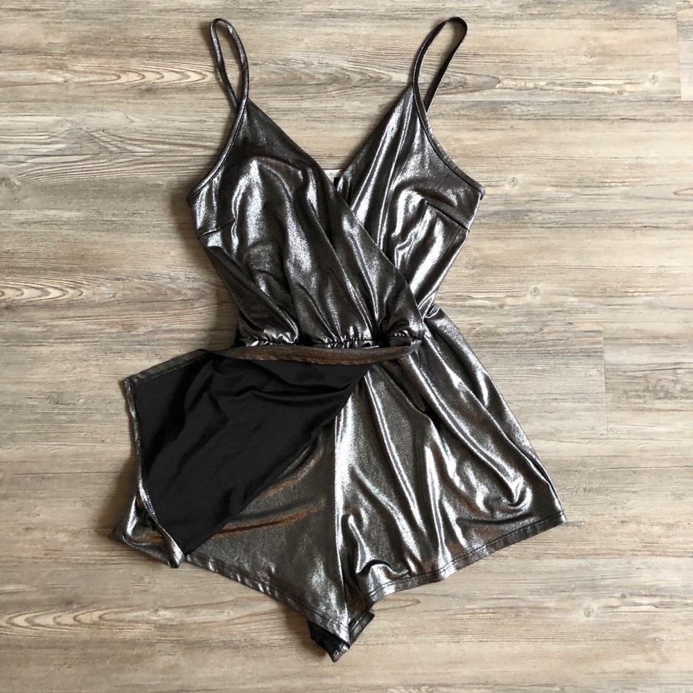 Urban Outfitters Ecote Metallic skirted romper - Picture 5 of 8